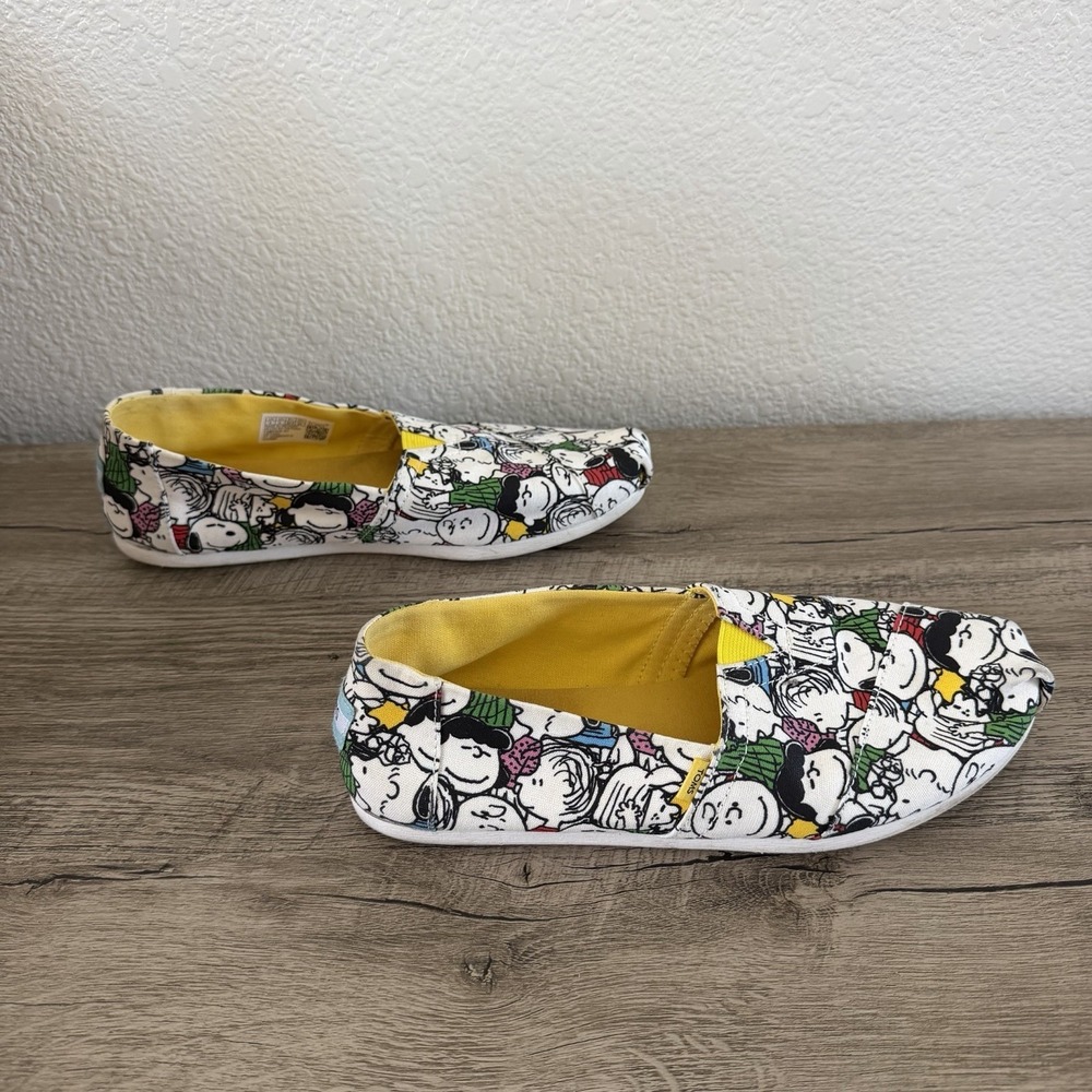 TOMS X Ortholite Peanuts Alpargata White Peanuts Cast Print Women Size 8 Slip On - Picture 5 of 9